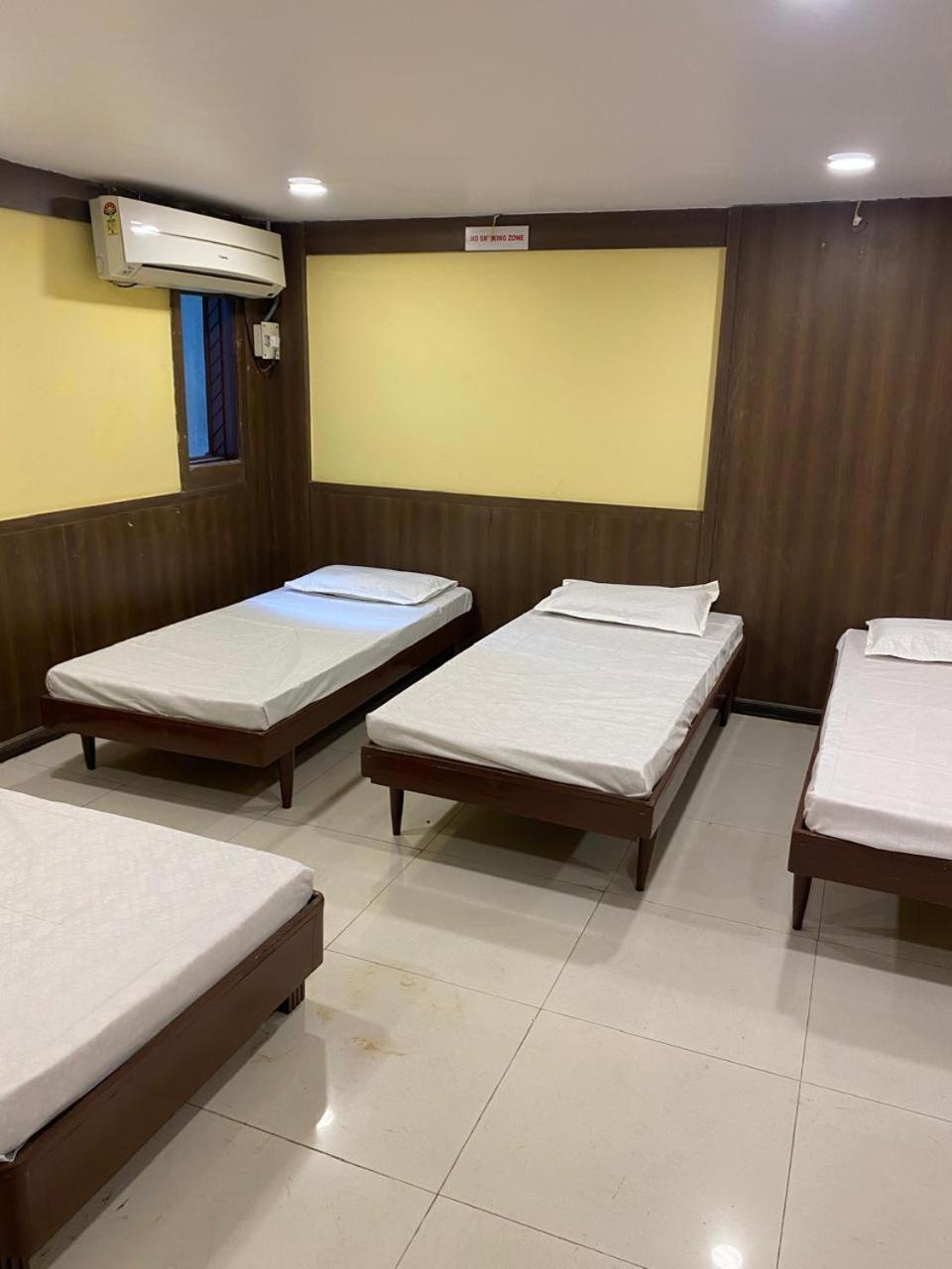 Hotel Skylark ناغبور المظهر الخارجي الصورة